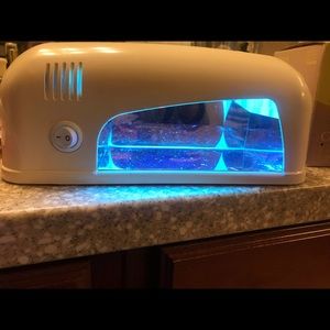 Nail UV lamp